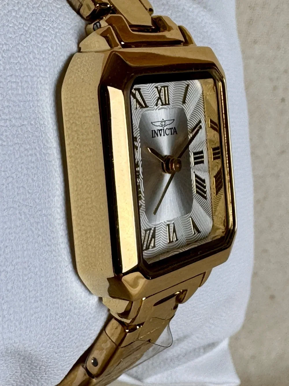 Invicta celestial gold